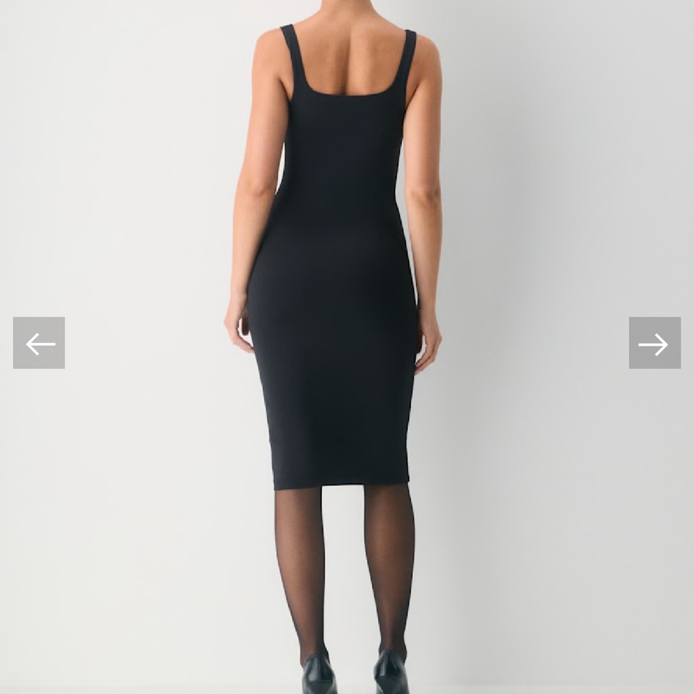 Aritizia - Contour Black Sleeveless Dress - Picture 2 of 6